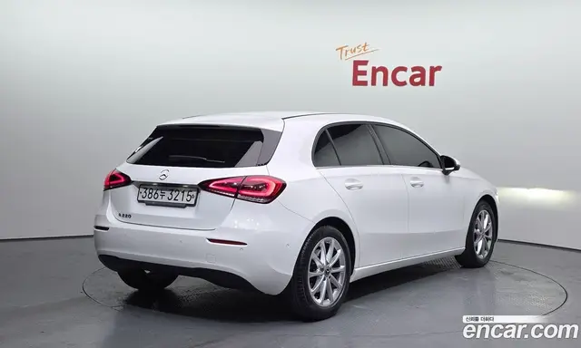 Mercedes-Benz A-Class 2019 2.0 автомат (гидро), миниатюра 2 Mercedes-Benz A-Class 2019 2.0 автомат (гидро), миниатюра 2