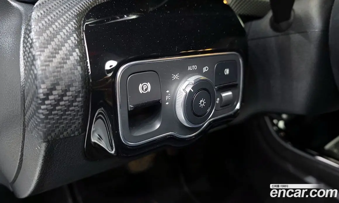 Mercedes-Benz A-Class 2019 2.0 автомат (гидро), фото 12 Mercedes-Benz A-Class 2019 2.0 автомат (гидро), фото 12