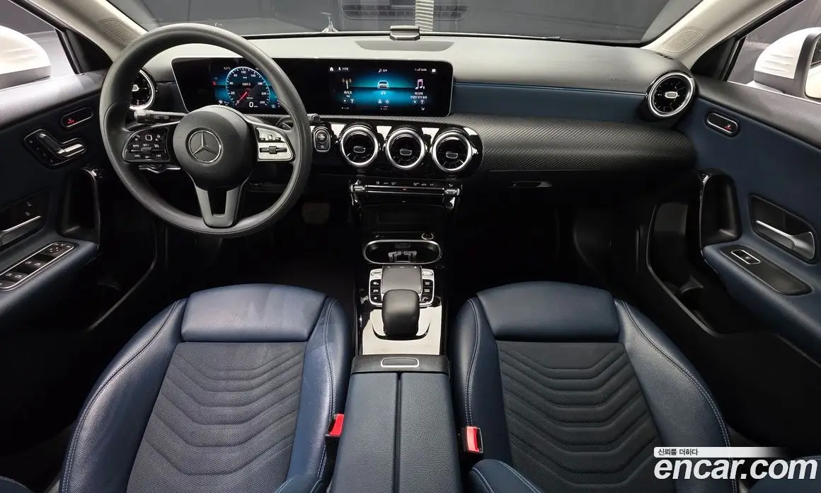 Mercedes-Benz A-Class 2019 2.0 автомат (гидро), фото 7 Mercedes-Benz A-Class 2019 2.0 автомат (гидро), фото 7