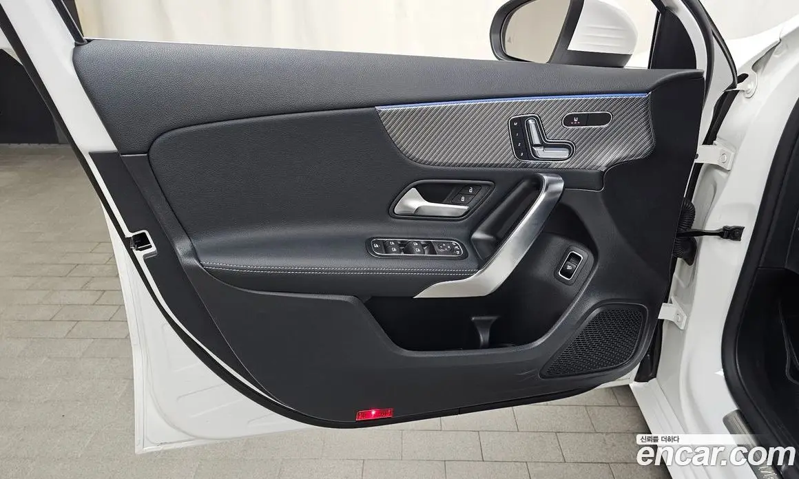 Mercedes-Benz A-Class 2025 2.0 автомат (гидро), фото 13