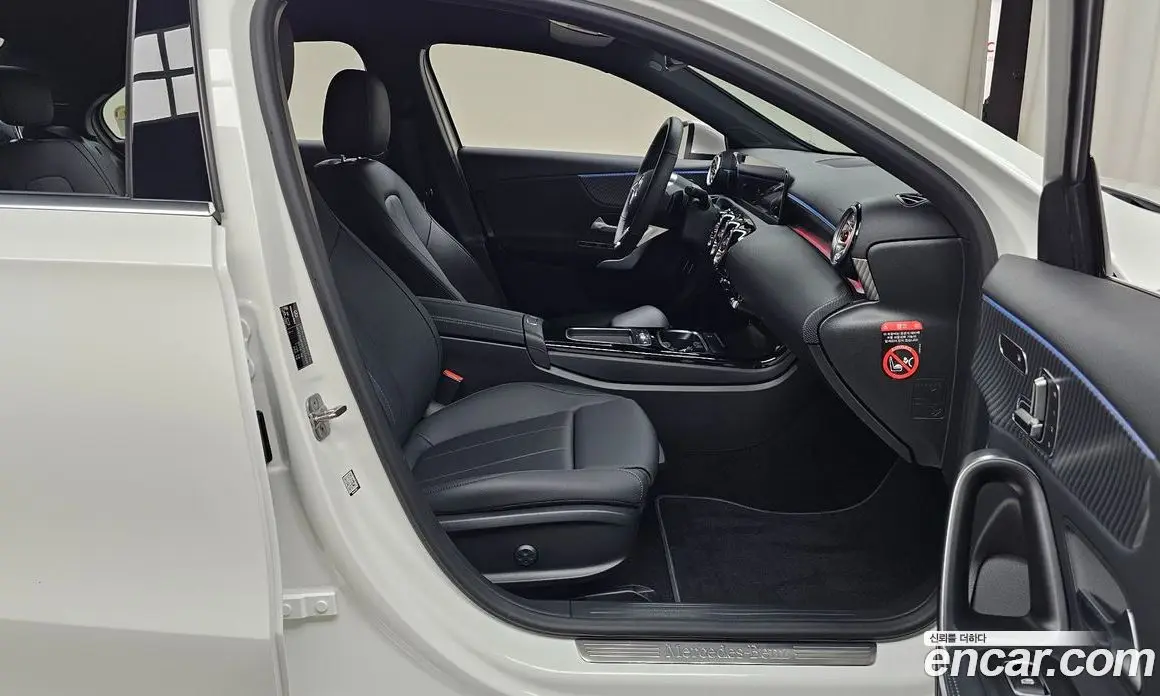 Mercedes-Benz A-Class 2025 2.0 автомат (гидро), фото 15