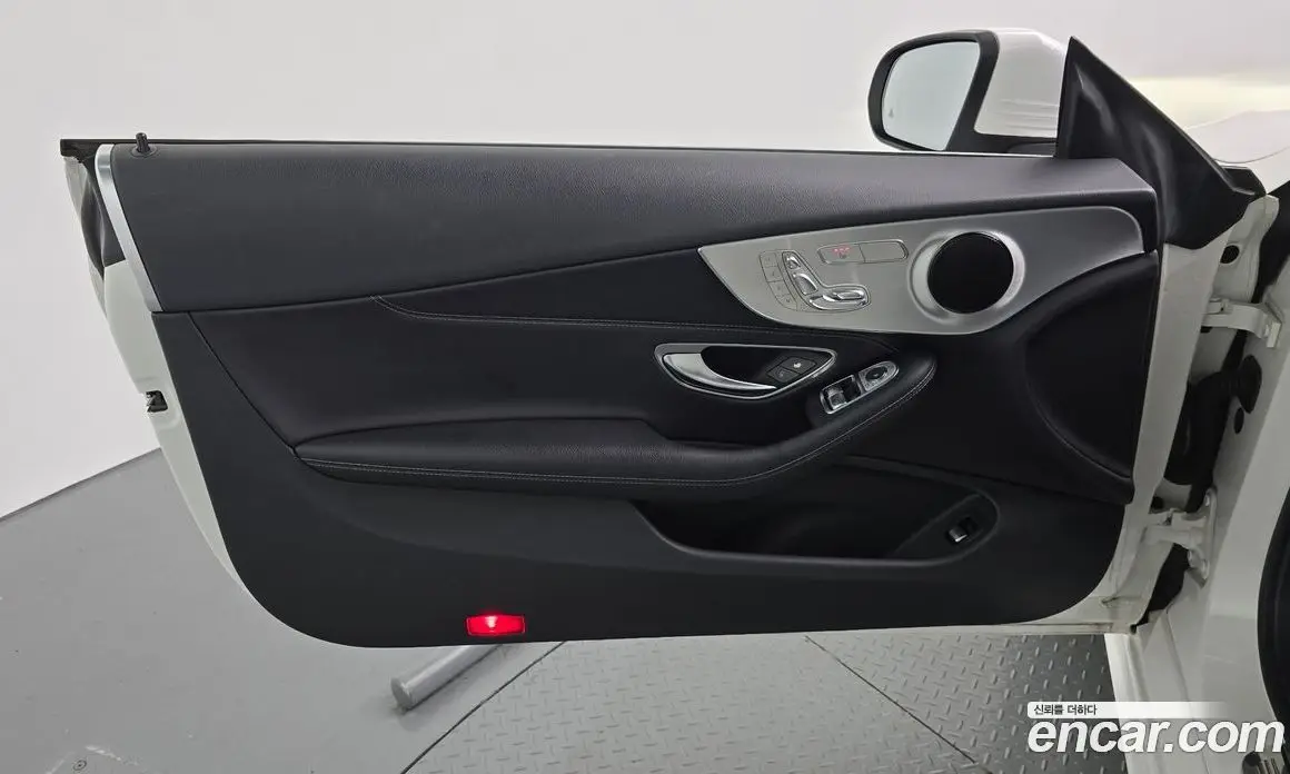 Mercedes-Benz C-Class 2016 2.0 автомат (гидро), фото 13 Mercedes-Benz C-Class 2016 2.0 автомат (гидро), фото 13