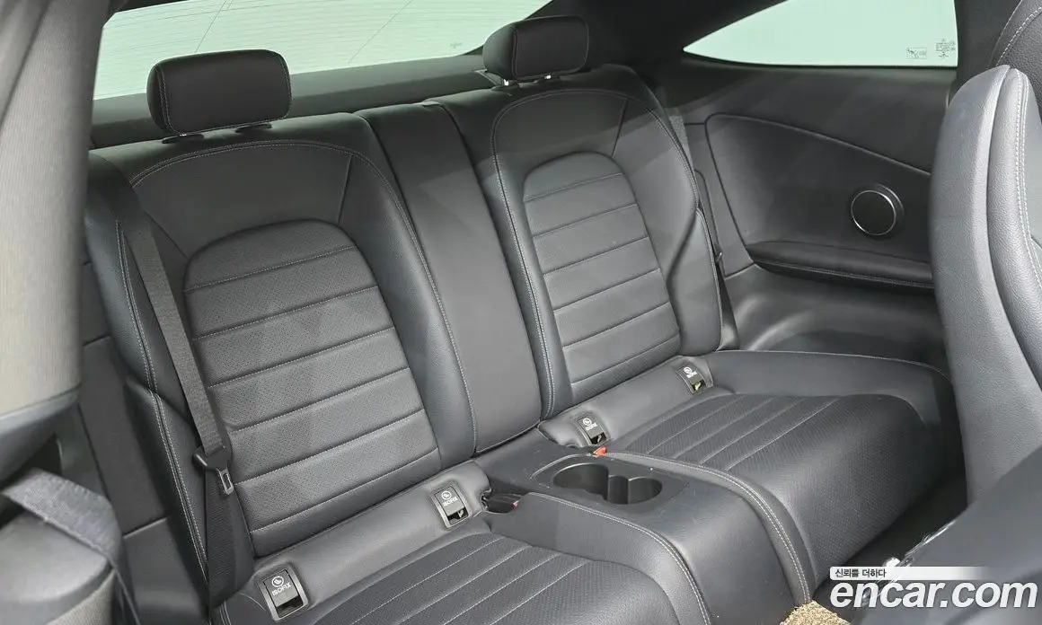 Mercedes-Benz C-Class 2016 2.0 автомат (гидро), фото 15 Mercedes-Benz C-Class 2016 2.0 автомат (гидро), фото 15