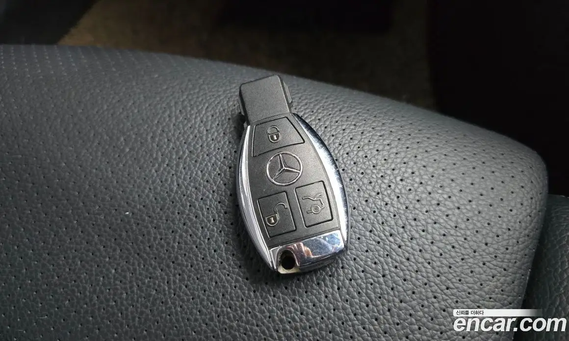 Mercedes-Benz C-Class 2016 2.0 автомат (гидро), фото 27 Mercedes-Benz C-Class 2016 2.0 автомат (гидро), фото 27