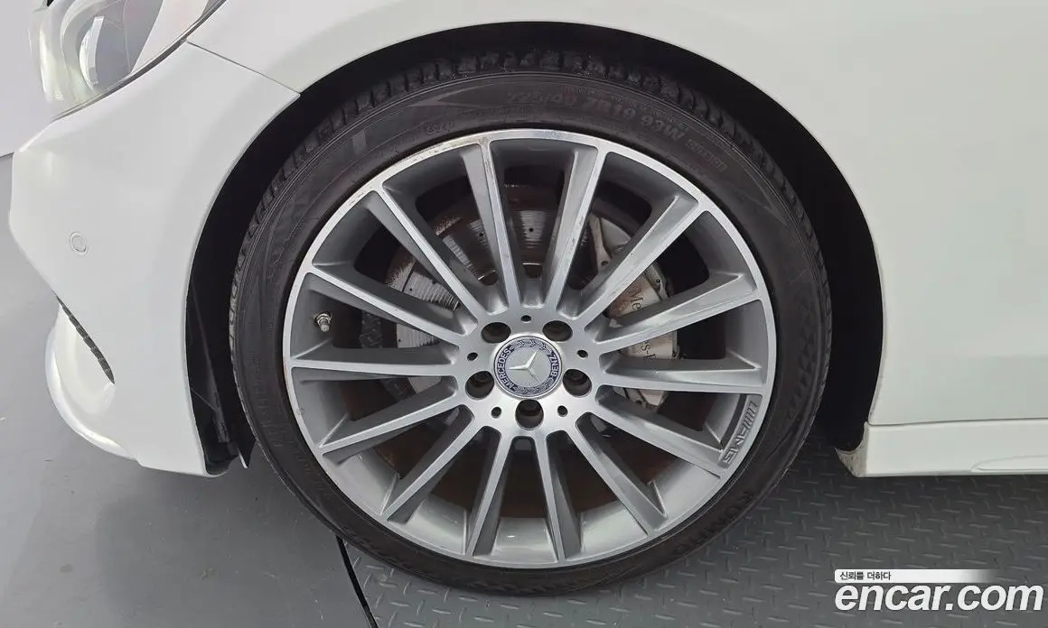 Mercedes-Benz C-Class 2016 2.0 автомат (гидро), фото 4 Mercedes-Benz C-Class 2016 2.0 автомат (гидро), фото 4