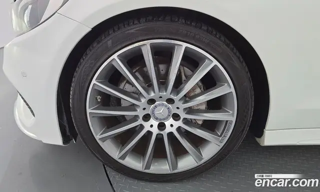 Mercedes-Benz C-Class 2016 2.0 автомат (гидро), миниатюра 4 Mercedes-Benz C-Class 2016 2.0 автомат (гидро), миниатюра 4