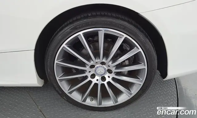 Mercedes-Benz C-Class 2016 2.0 автомат (гидро), миниатюра 6 Mercedes-Benz C-Class 2016 2.0 автомат (гидро), миниатюра 6