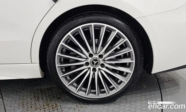 Mercedes-Benz C-Class 2023 2.0 автомат (гидро), миниатюра 7 Mercedes-Benz C-Class 2023 2.0 автомат (гидро), миниатюра 7