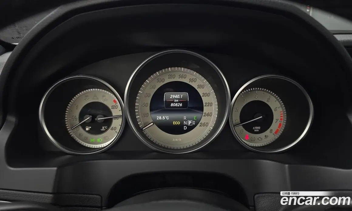Mercedes-Benz E-Class 2013 2.0 автомат (гидро), фото 8 Mercedes-Benz E-Class 2013 2.0 автомат (гидро), фото 8