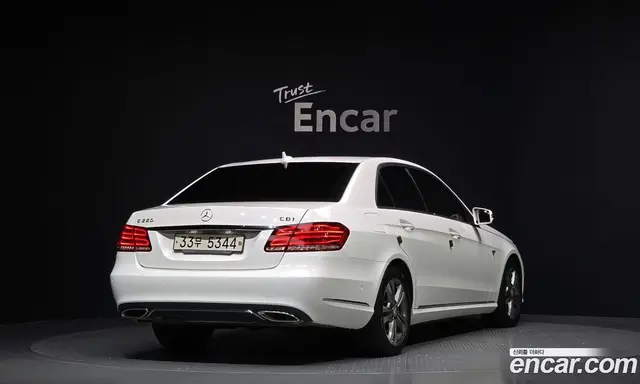 Mercedes-Benz E-Class 2014 2.1 автомат (гидро), миниатюра 2 Mercedes-Benz E-Class 2014 2.1 автомат (гидро), миниатюра 2