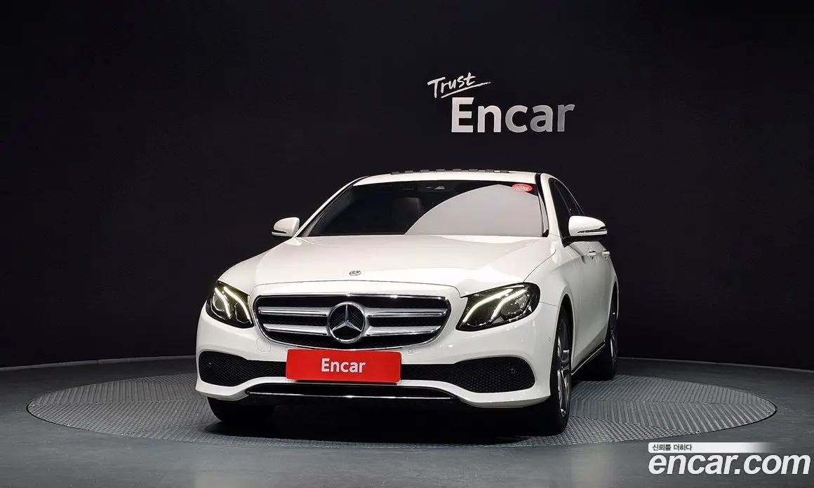 Mercedes-Benz E-Class 2018 2.0 автомат (гидро), фото 3 Mercedes-Benz E-Class 2018 2.0 автомат (гидро), фото 3