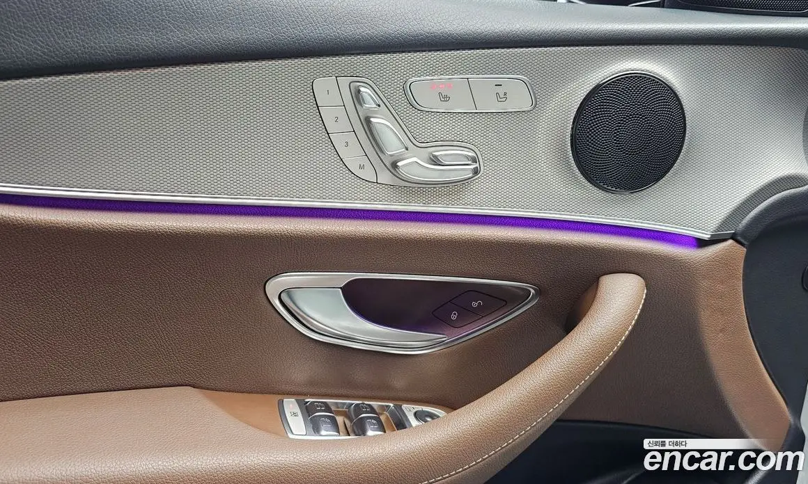 Mercedes-Benz E-Class 2018 2.0 автомат (гидро), фото 23 Mercedes-Benz E-Class 2018 2.0 автомат (гидро), фото 23
