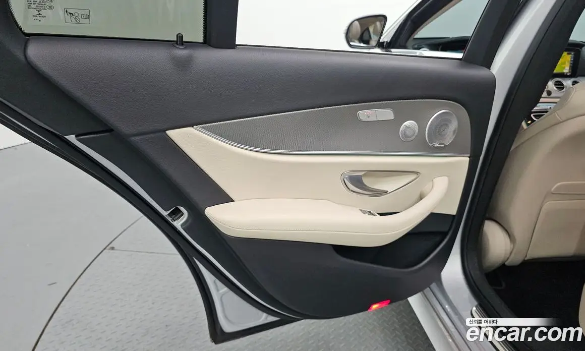 Mercedes-Benz E-Class 2019 2.0 автомат (гидро), фото 15