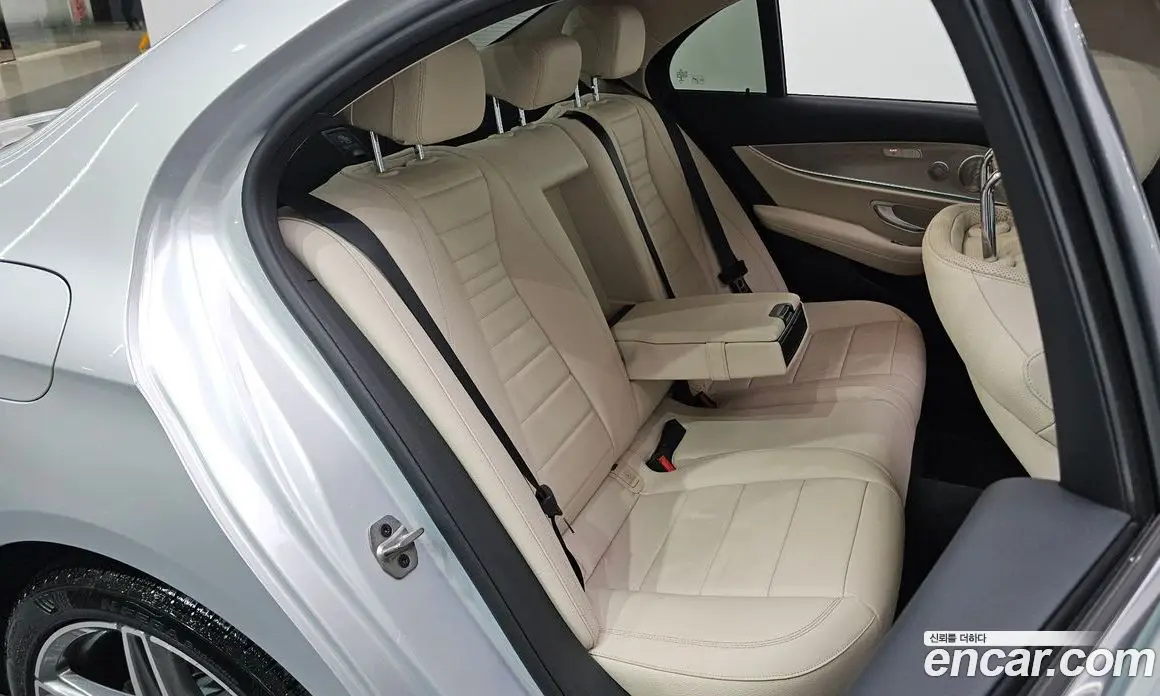Mercedes-Benz E-Class 2019 2.0 автомат (гидро), фото 17