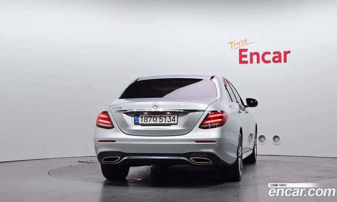 Mercedes-Benz E-Class 2019 2.0 автомат (гидро), фото 4