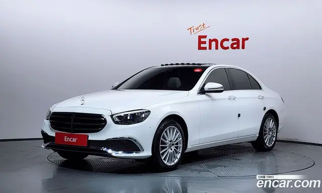 Mercedes-Benz E-Class 2020 2.0 автомат (гидро), миниатюра 1 Mercedes-Benz E-Class 2020 2.0 автомат (гидро), миниатюра 1