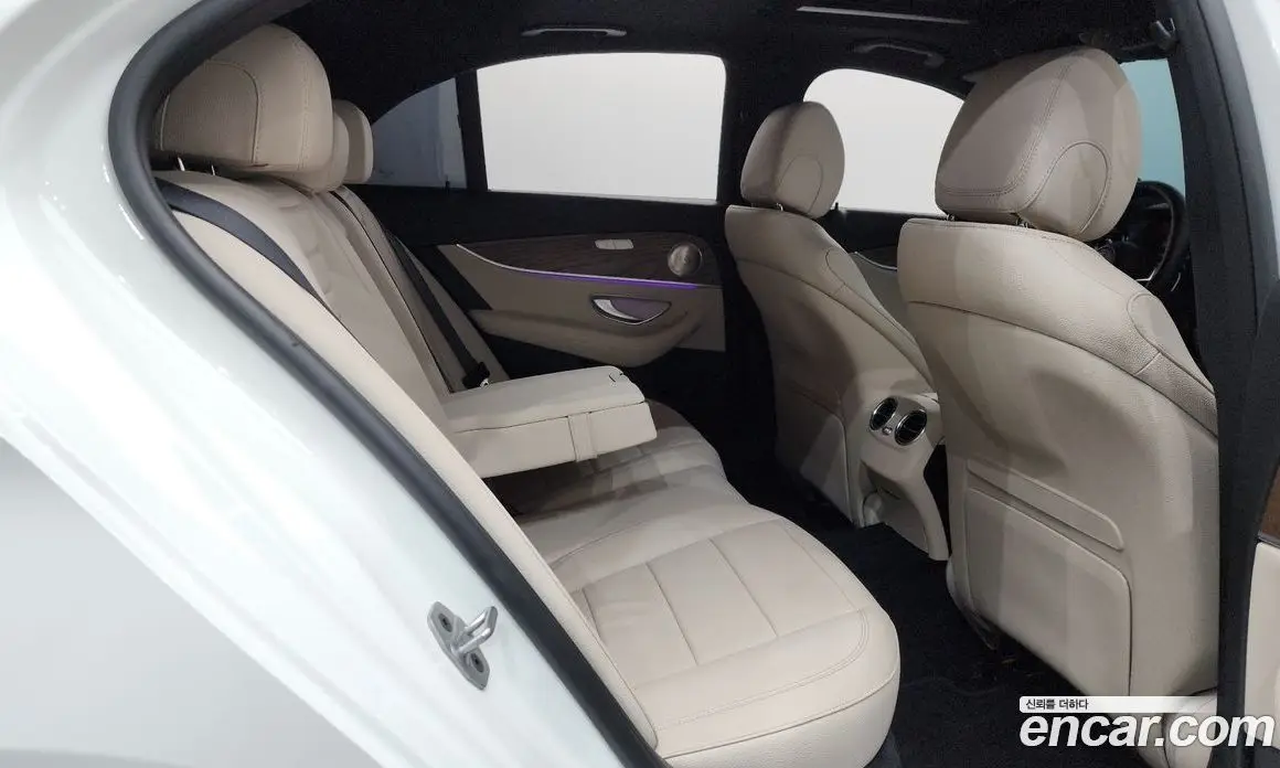 Mercedes-Benz E-Class 2020 2.0 автомат (гидро), фото 17 Mercedes-Benz E-Class 2020 2.0 автомат (гидро), фото 17