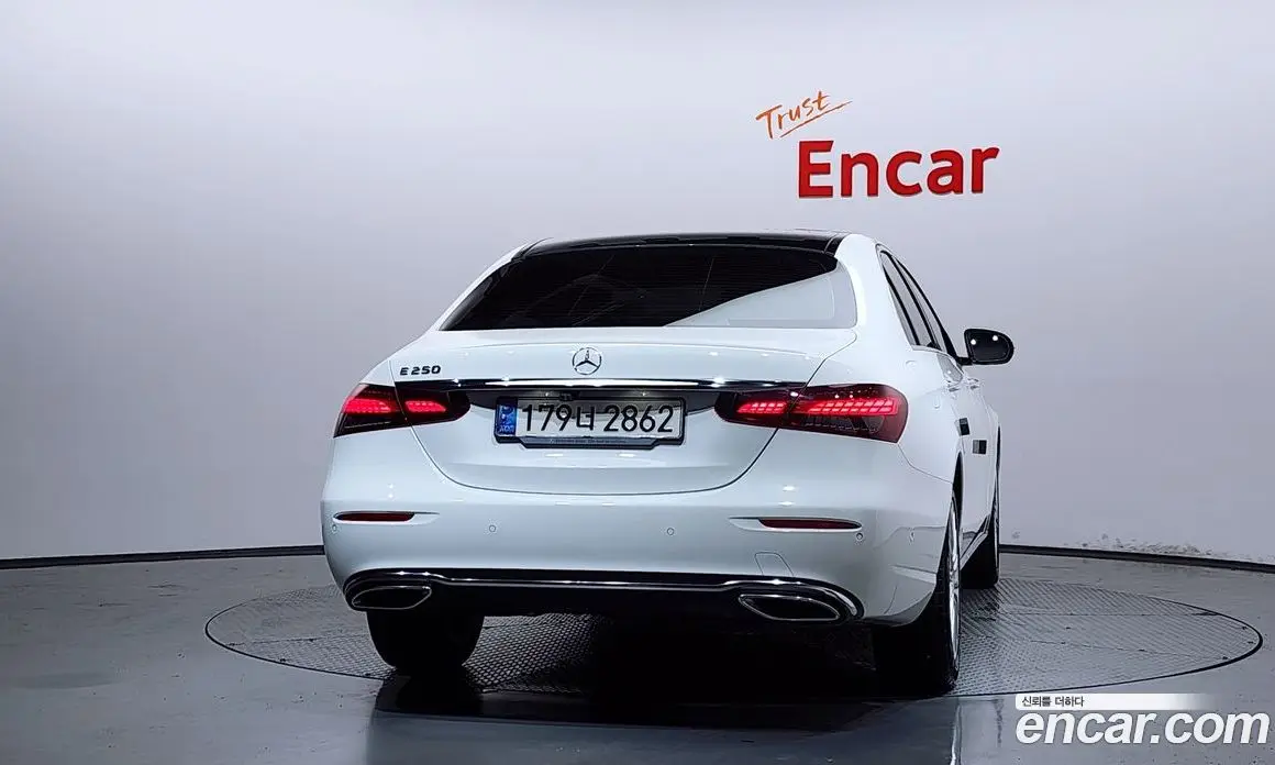 Mercedes-Benz E-Class 2020 2.0 автомат (гидро), фото 4 Mercedes-Benz E-Class 2020 2.0 автомат (гидро), фото 4