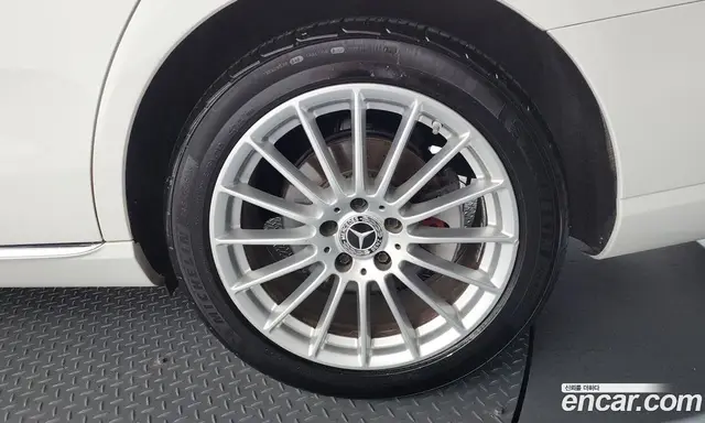 Mercedes-Benz E-Class 2020 2.0 автомат (гидро), миниатюра 7 Mercedes-Benz E-Class 2020 2.0 автомат (гидро), миниатюра 7