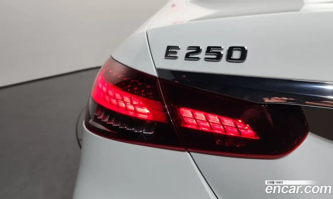 Mercedes-Benz E-Class 2020 2.0 автомат (гидро), фото 9 Mercedes-Benz E-Class 2020 2.0 автомат (гидро), фото 9