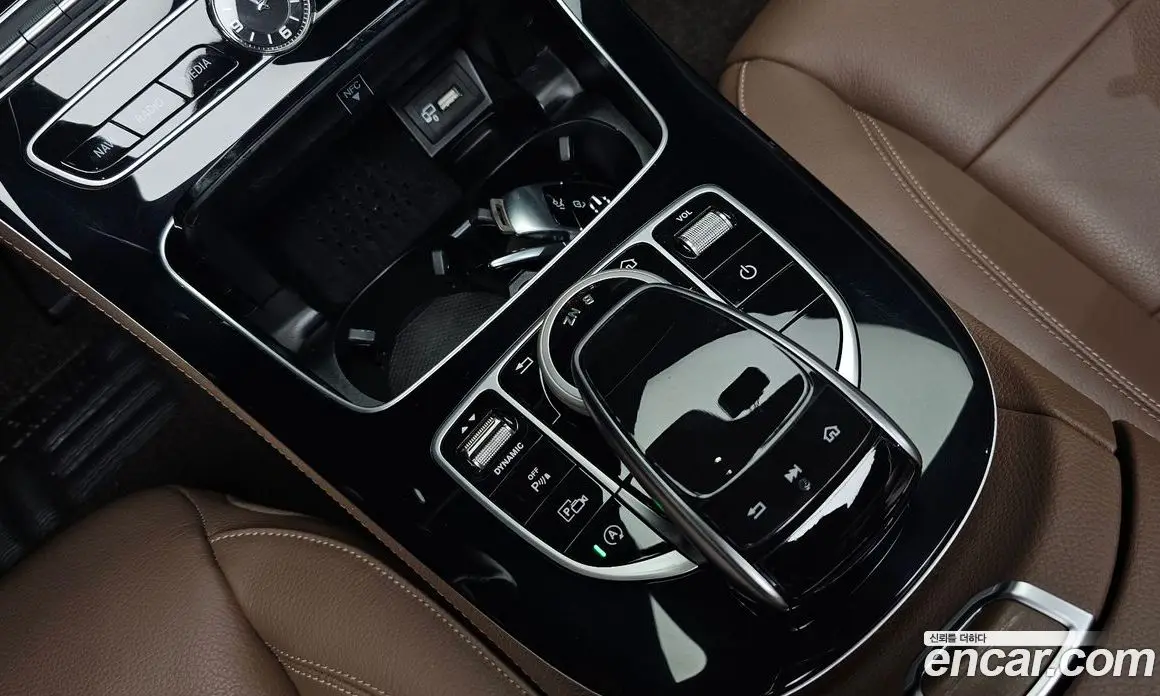 Mercedes-Benz E-Class 2020 1.9 автомат (гидро), фото 31 Mercedes-Benz E-Class 2020 1.9 автомат (гидро), фото 31