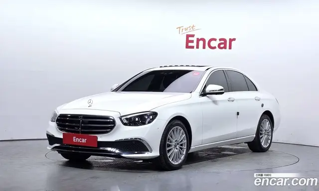 Mercedes-Benz E-Class 2022 2.0 автомат (гидро), миниатюра 1 Mercedes-Benz E-Class 2022 2.0 автомат (гидро), миниатюра 1