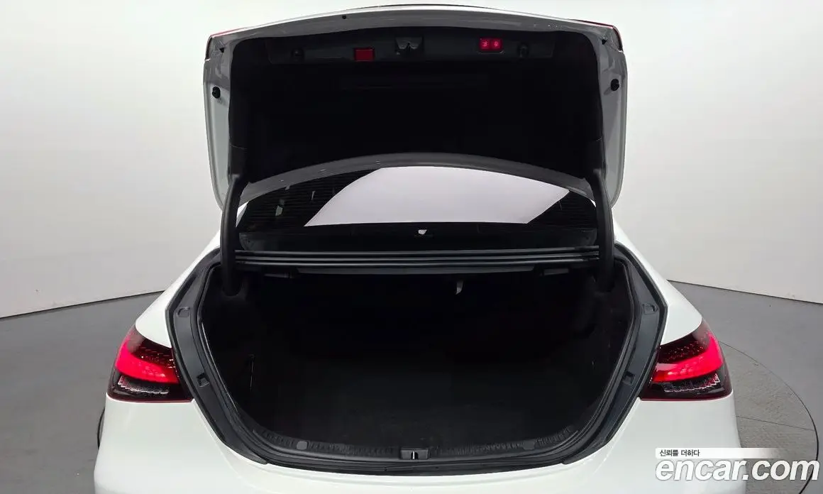 Mercedes-Benz E-Class 2022 2.0 автомат (гидро), фото 20 Mercedes-Benz E-Class 2022 2.0 автомат (гидро), фото 20