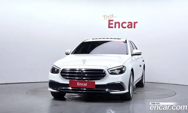 Mercedes-Benz E-Class 2022 2.0 автомат (гидро), миниатюра 3 Mercedes-Benz E-Class 2022 2.0 автомат (гидро), миниатюра 3