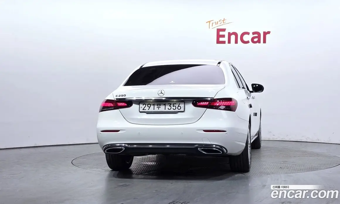 Mercedes-Benz E-Class 2022 2.0 автомат (гидро), фото 4 Mercedes-Benz E-Class 2022 2.0 автомат (гидро), фото 4