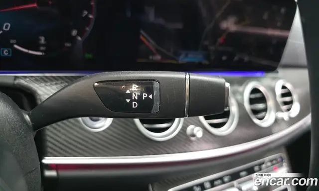 Mercedes-Benz E-Class 2022 2.0 автомат (гидро), миниатюра 9 Mercedes-Benz E-Class 2022 2.0 автомат (гидро), миниатюра 9