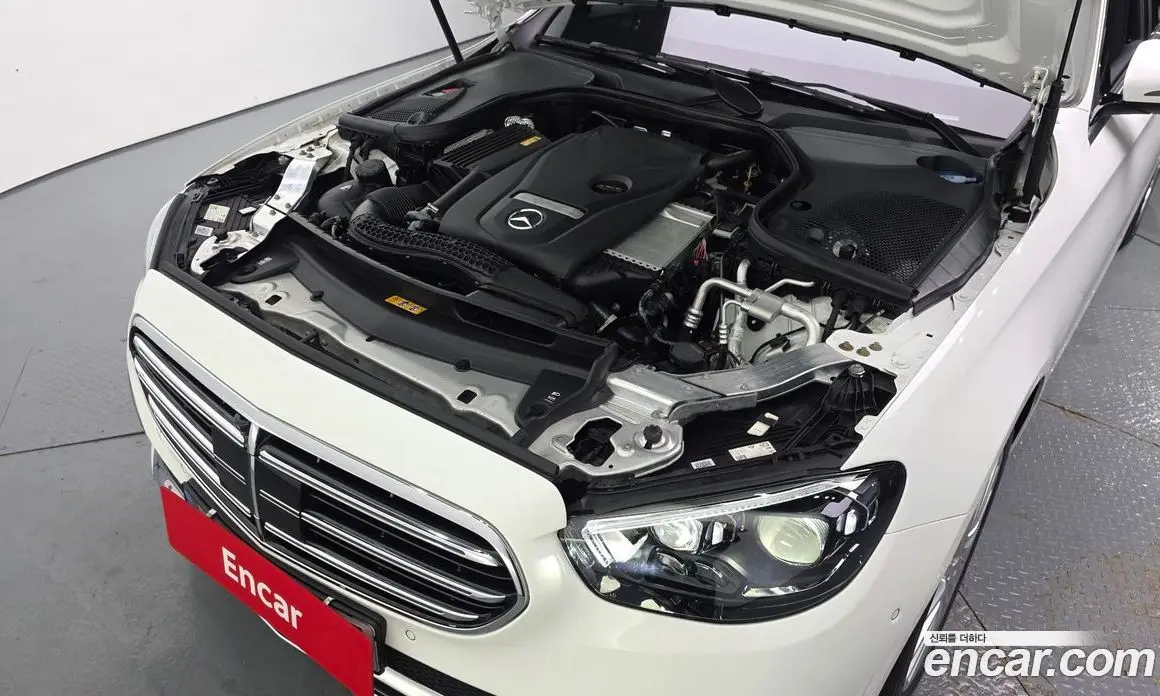 Mercedes-Benz E-Class 2023 2.0 автомат (гидро), фото 6 Mercedes-Benz E-Class 2023 2.0 автомат (гидро), фото 6