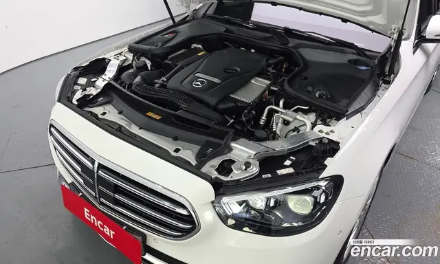 Mercedes-Benz E-Class 2023 2.0 автомат (гидро), миниатюра 6 Mercedes-Benz E-Class 2023 2.0 автомат (гидро), миниатюра 6