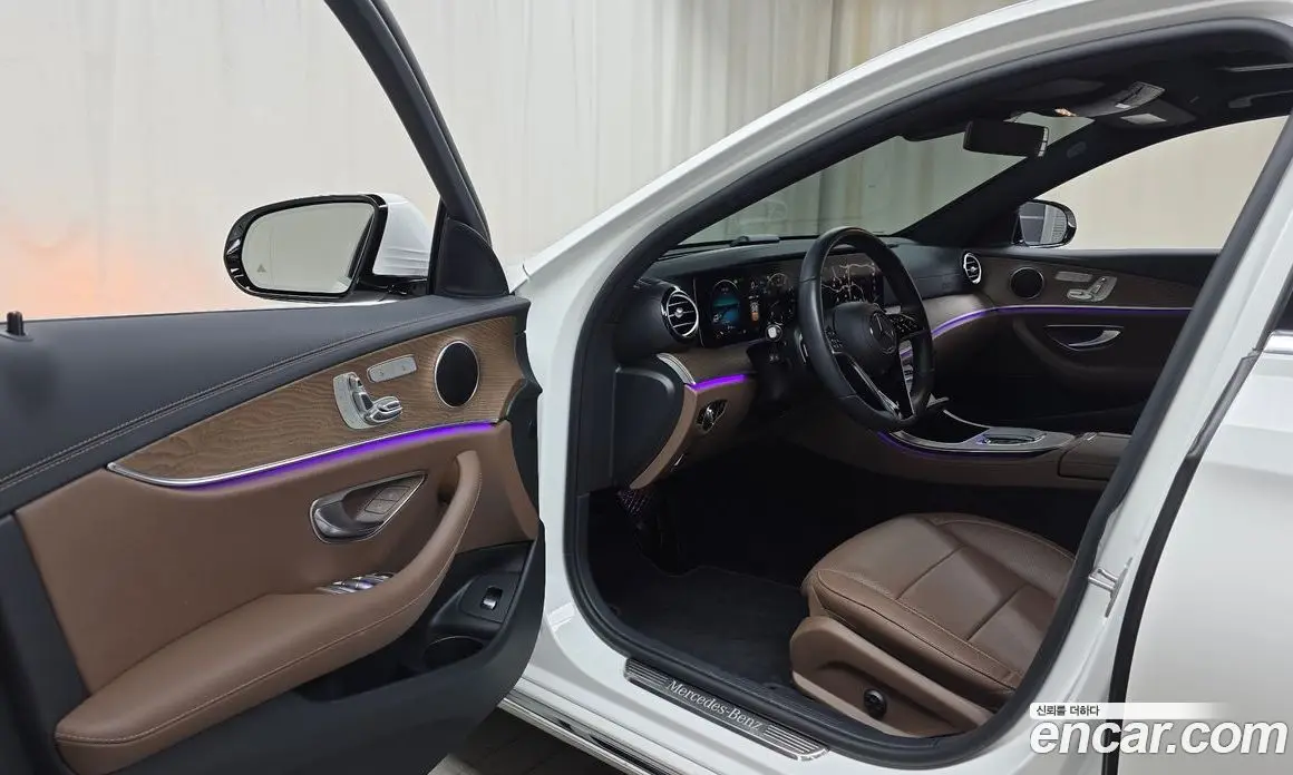 Mercedes-Benz E-Class 2023 2.0 автомат (гидро), фото 10