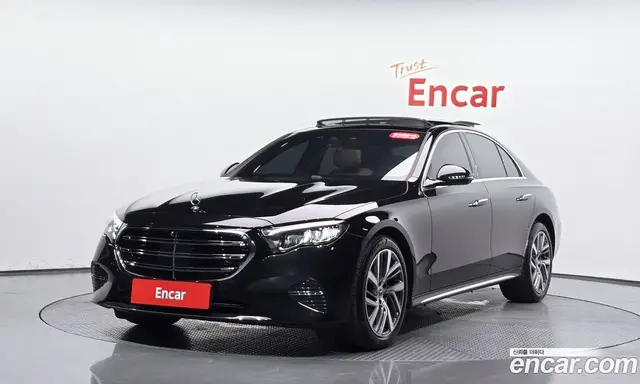 Mercedes-Benz E-Class 2024 2.0 автомат (гидро), миниатюра 1 Mercedes-Benz E-Class 2024 2.0 автомат (гидро), миниатюра 1