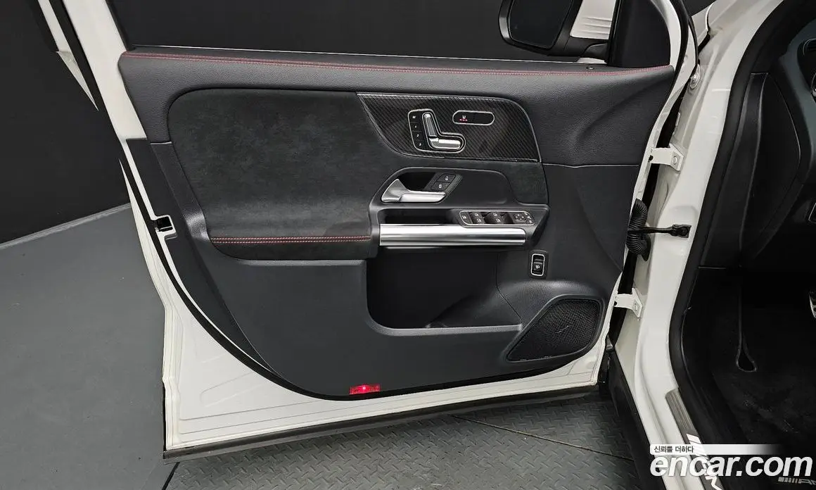 Mercedes-Benz GLA-Class 2022 2.0 автомат (гидро), фото 13 Mercedes-Benz GLA-Class 2022 2.0 автомат (гидро), фото 13