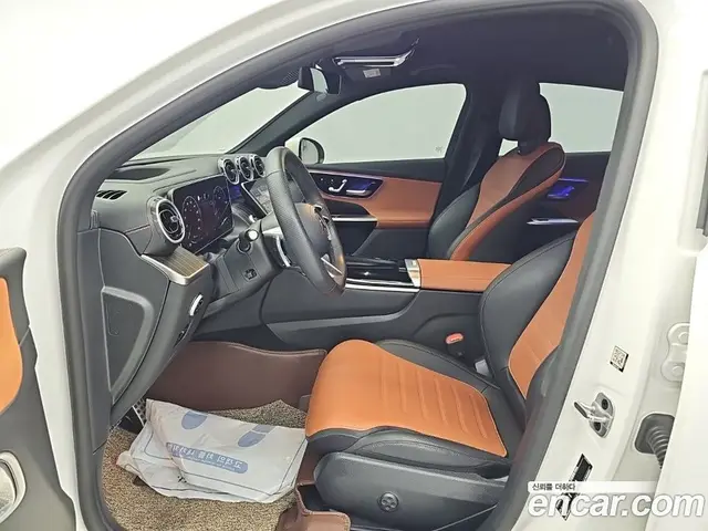 Mercedes-Benz GLC-Class 2024 2.0 автомат (гидро), миниатюра 11