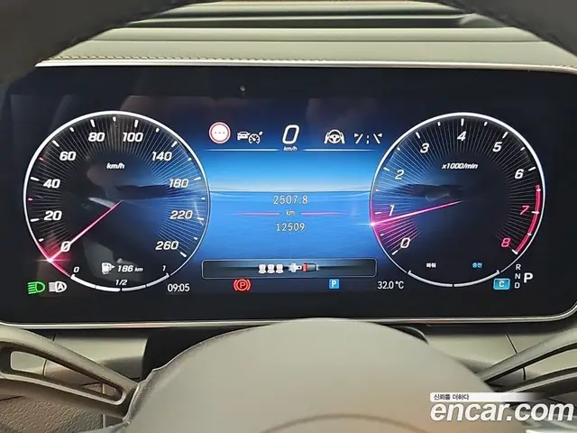 Mercedes-Benz GLC-Class 2024 2.0 автомат (гидро), миниатюра 6