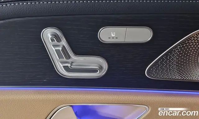 Mercedes-Benz GLE-Class 2025 3.0 автомат (гидро), миниатюра 6