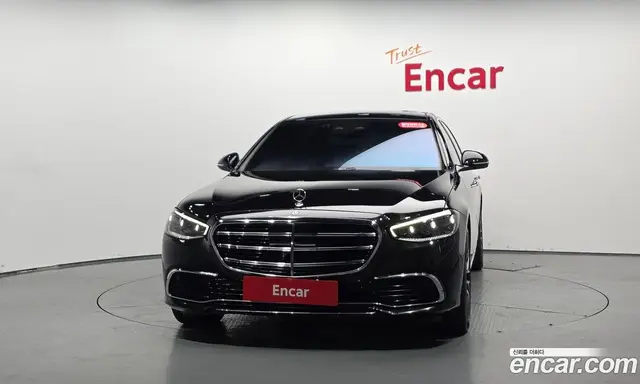 Mercedes-Benz S-Class 2023 4.0 автомат (гидро), миниатюра 2