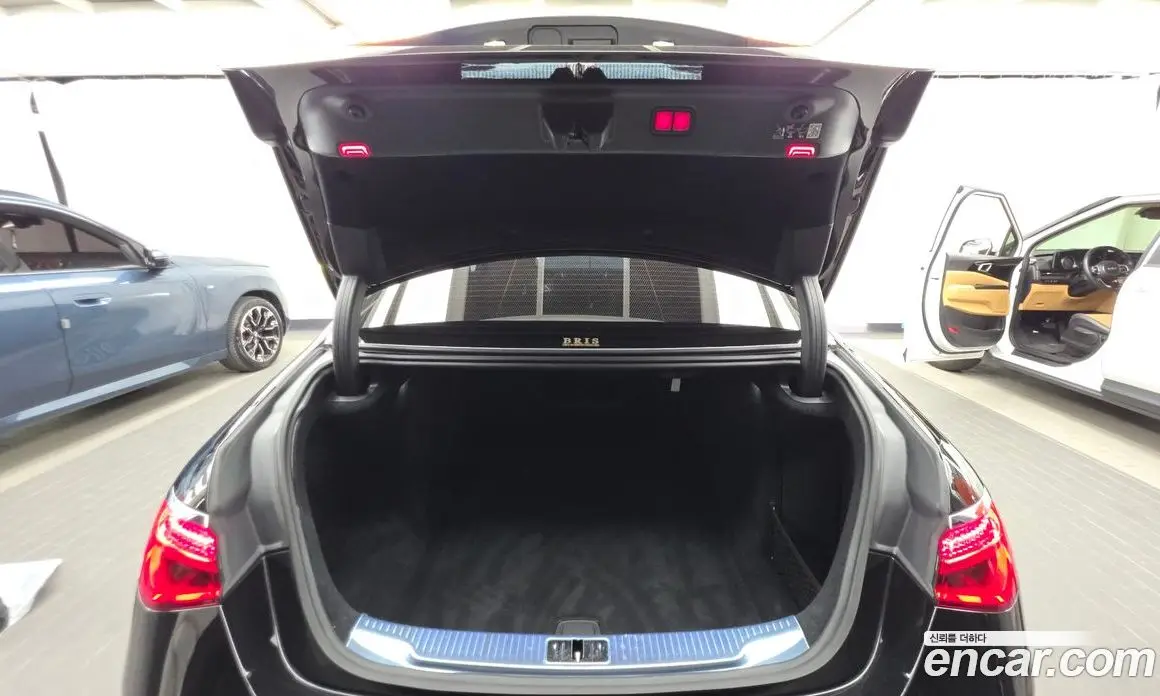 Mercedes-Benz S-Class 2025 3.0 автомат (гидро), фото 26
