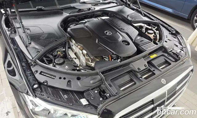 Mercedes-Benz S-Class 2025 3.0 автомат (гидро), миниатюра 6