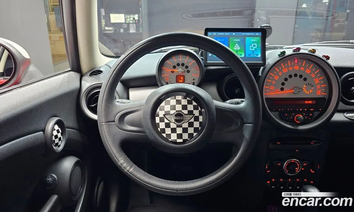 Mini Cooper 2013 1.6 автомат (гидро), фото 13 Mini Cooper 2013 1.6 автомат (гидро), фото 13