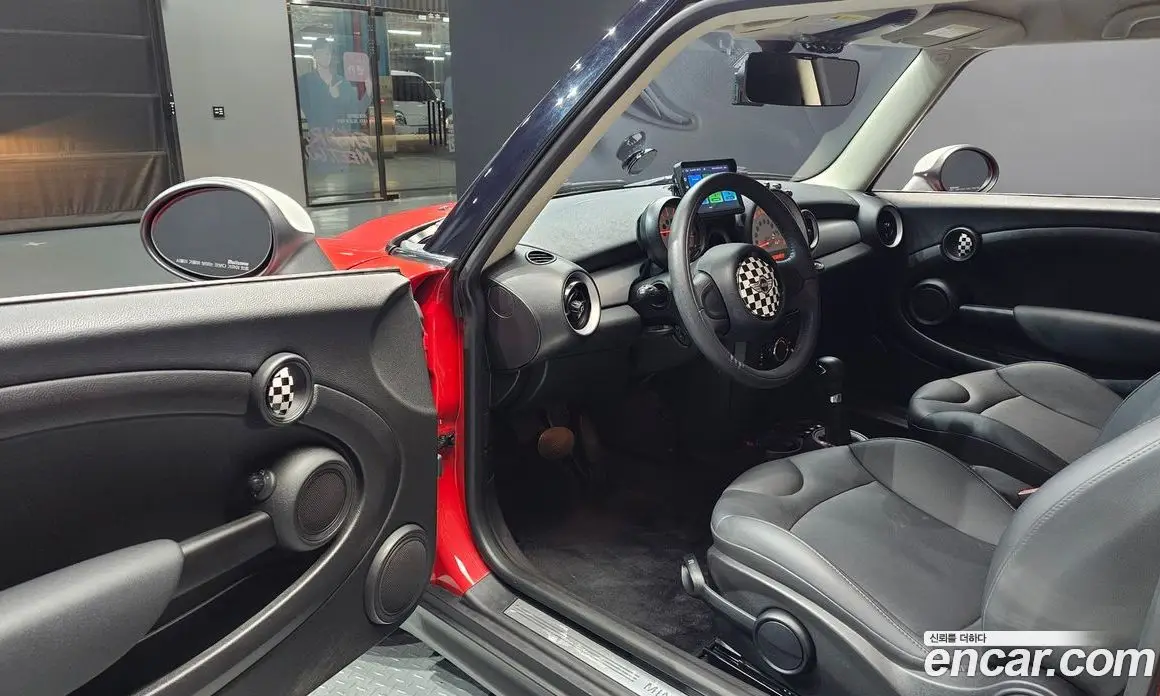 Mini Cooper 2013 1.6 автомат (гидро), фото 10 Mini Cooper 2013 1.6 автомат (гидро), фото 10