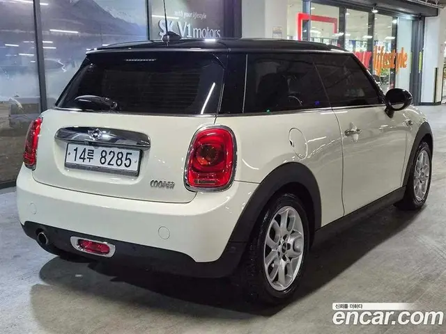 Mini Cooper 2014 1.5 автомат (гидро), миниатюра 4 Mini Cooper 2014 1.5 автомат (гидро), миниатюра 4