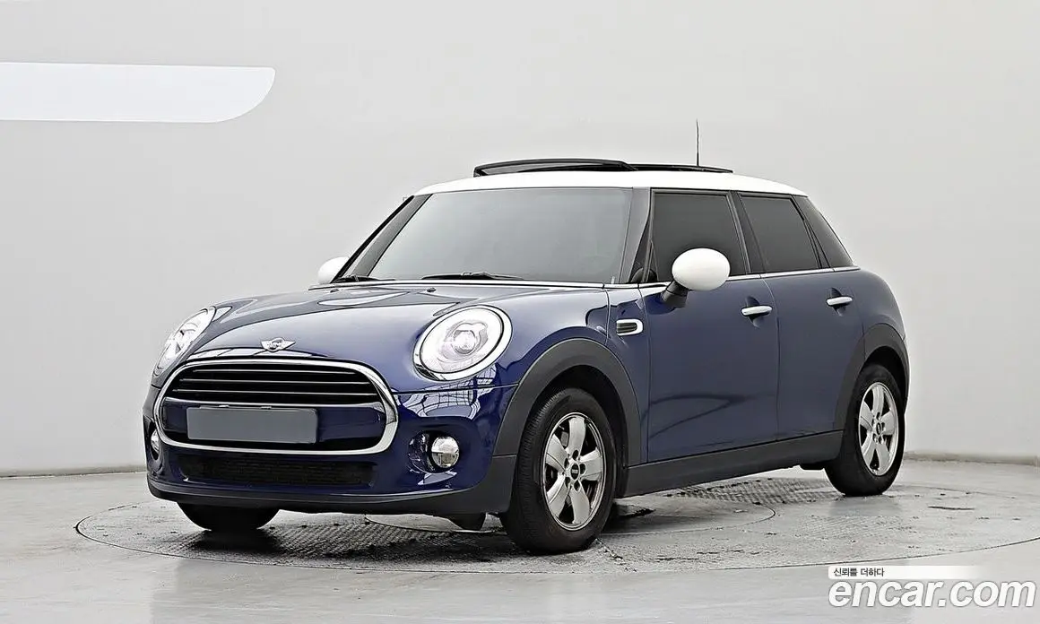 Mini Cooper 2017 1.5 автомат (гидро), фото 1 Mini Cooper 2017 1.5 автомат (гидро), фото 1