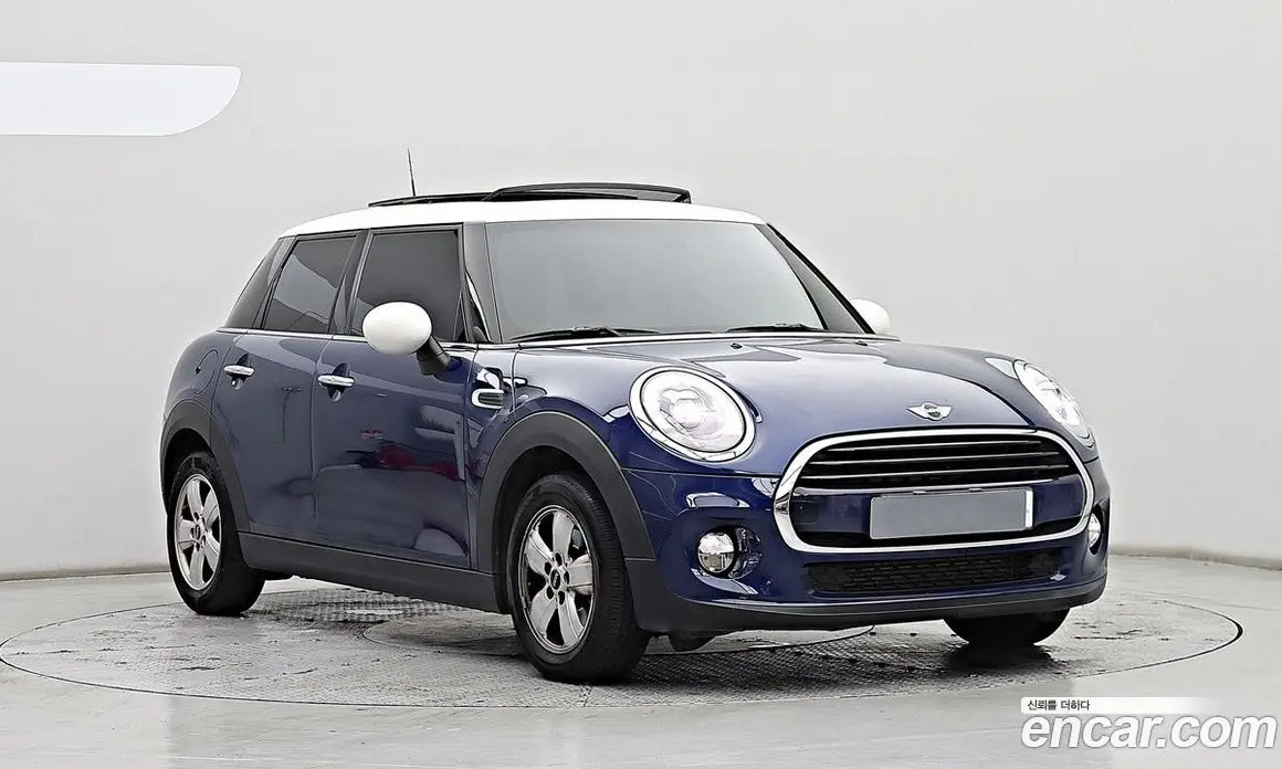 Mini Cooper 2017 1.5 автомат (гидро), фото 3 Mini Cooper 2017 1.5 автомат (гидро), фото 3