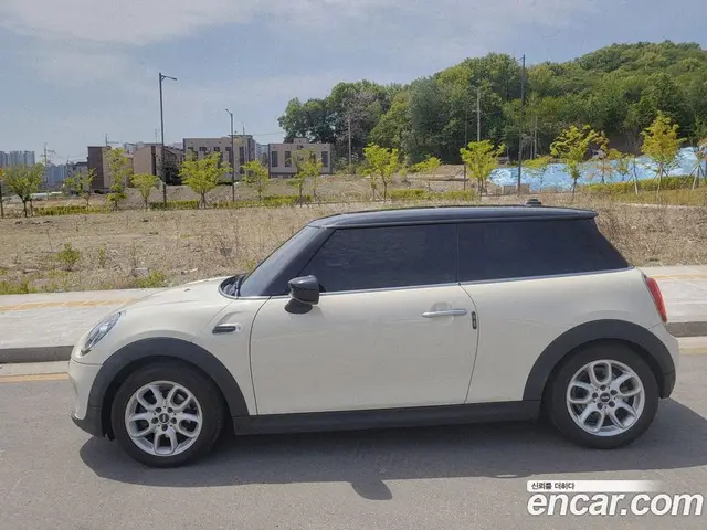 Mini Cooper 2019 1.5 автомат (гидро), миниатюра 4 Mini Cooper 2019 1.5 автомат (гидро), миниатюра 4