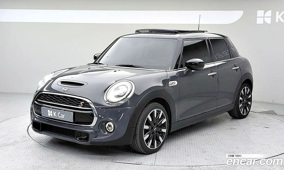 Mini Cooper 2020 2.0 автомат (гидро), фото 1 Mini Cooper 2020 2.0 автомат (гидро), фото 1
