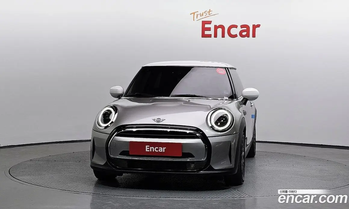 Mini Cooper 2023 1.5 автомат (гидро), фото 3