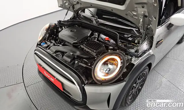 Mini Cooper 2023 1.5 автомат (гидро), миниатюра 6